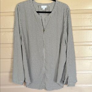 Liz Claiborne Black and White Casual Button Down Shirt